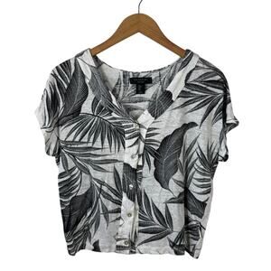 Tahari Women L 100% Linen Top Black White Leaf Button Up Crop Tropical Beach